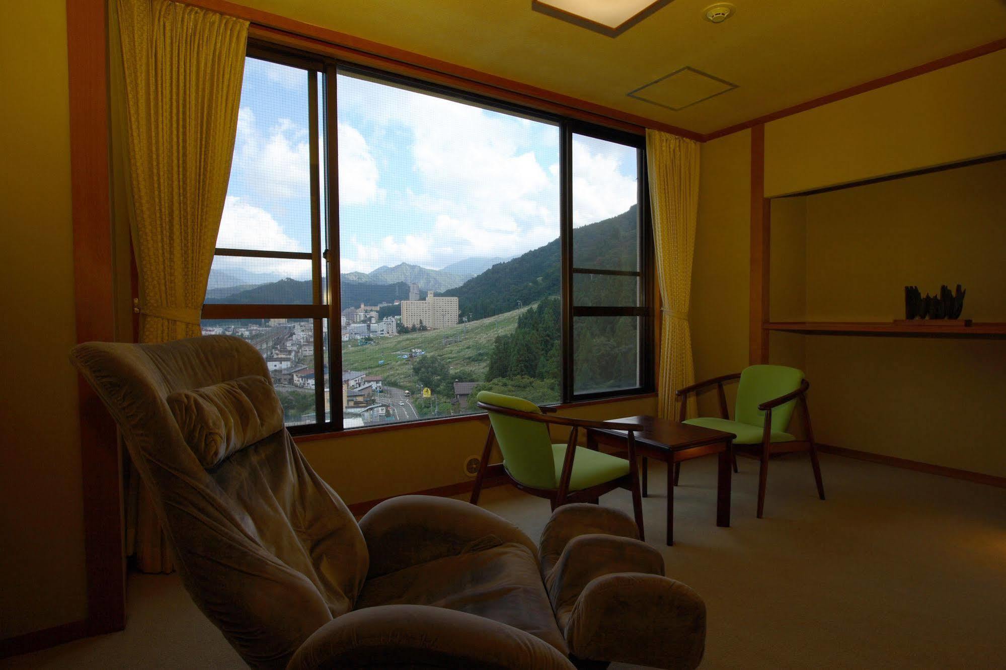 ทาคะฮัง Hotel ยูซาว่า ภายนอก รูปภาพ